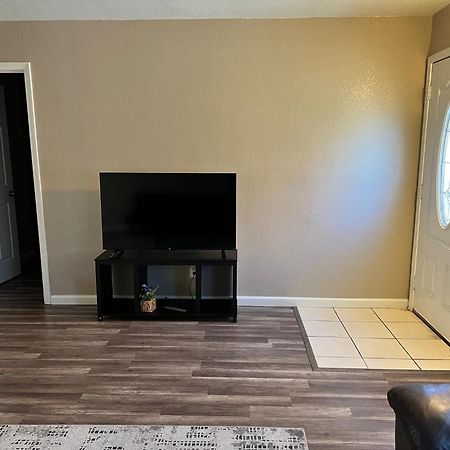 פרסנו Quiet 1Bed,1Bath Condo With Free Parking מראה חיצוני תמונה