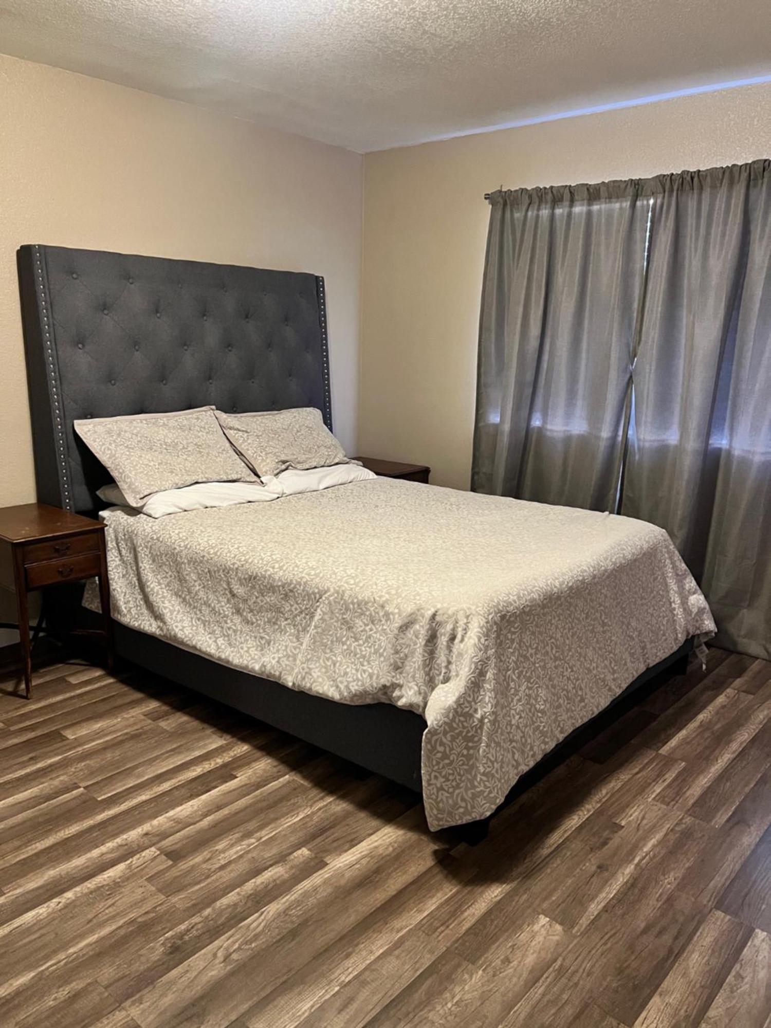 פרסנו Quiet 1Bed,1Bath Condo With Free Parking מראה חיצוני תמונה