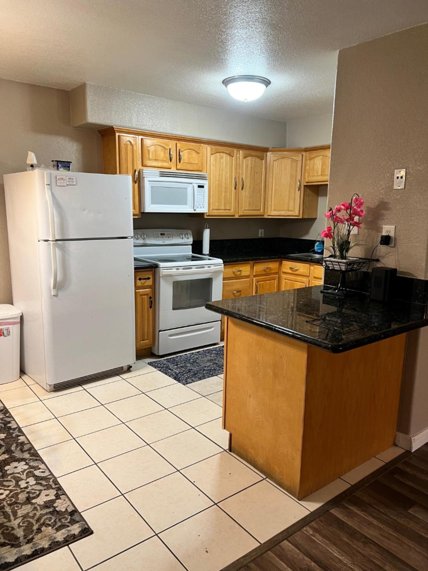 פרסנו Quiet 1Bed,1Bath Condo With Free Parking מראה חיצוני תמונה