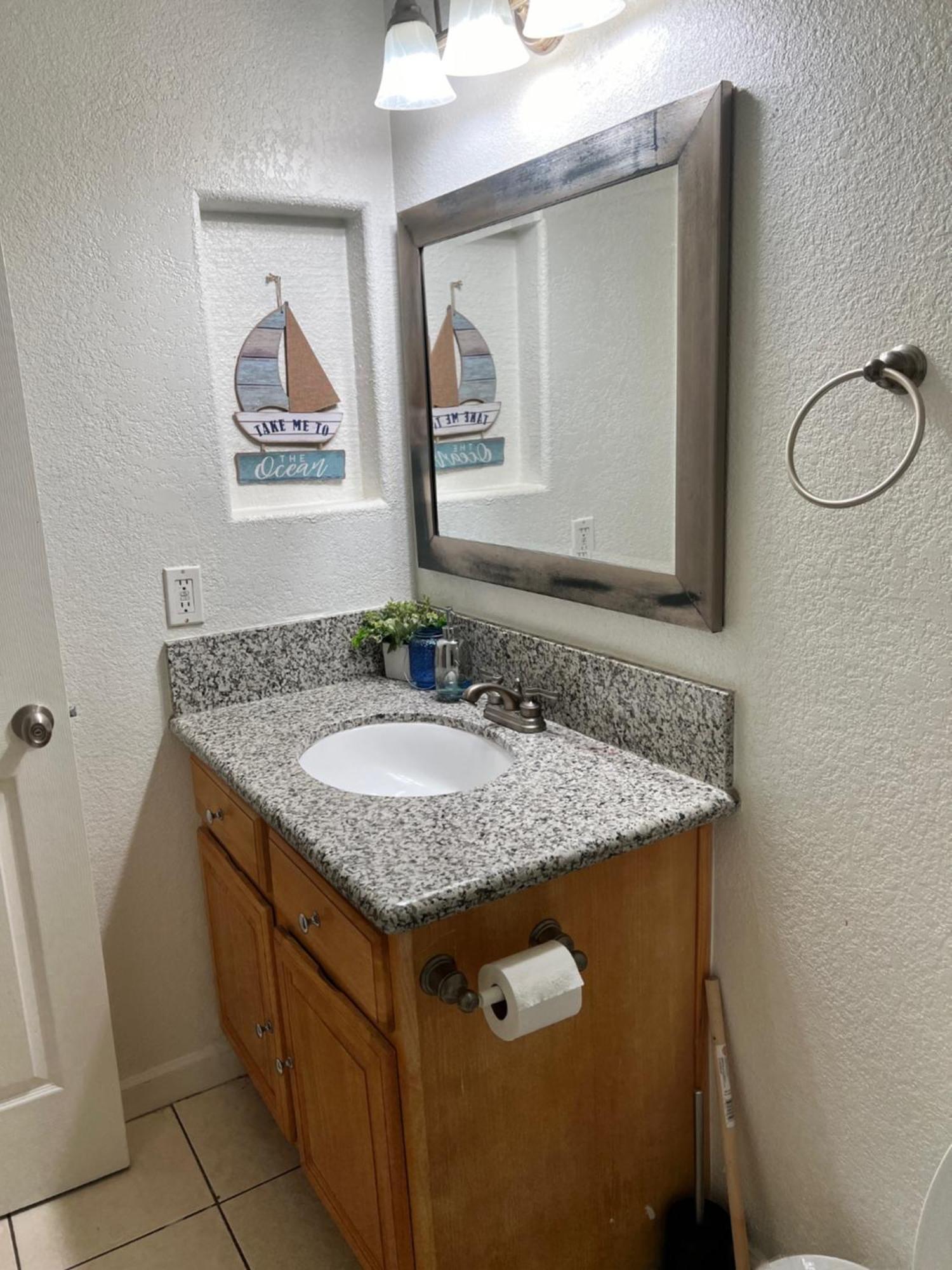 פרסנו Quiet 1Bed,1Bath Condo With Free Parking מראה חיצוני תמונה