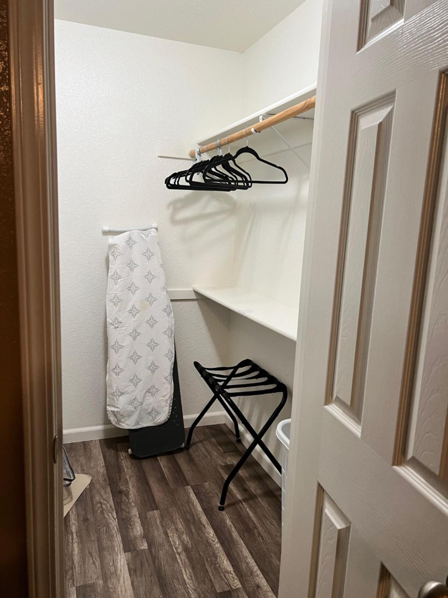 פרסנו Quiet 1Bed,1Bath Condo With Free Parking מראה חיצוני תמונה